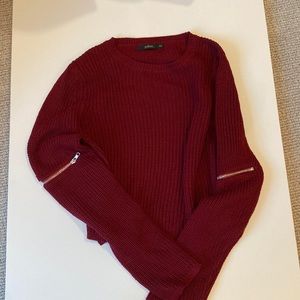 maroon sweater
